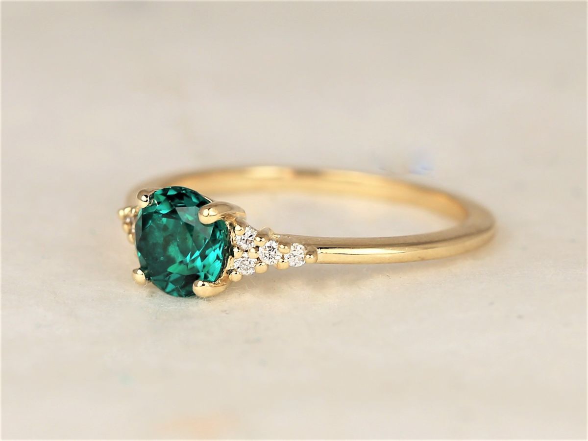 Malia 6mm 14kt Gold Green Emerald Diamond Art Deco Dainty 3 Stone Birthstone Cluster Ring,Rosados Box