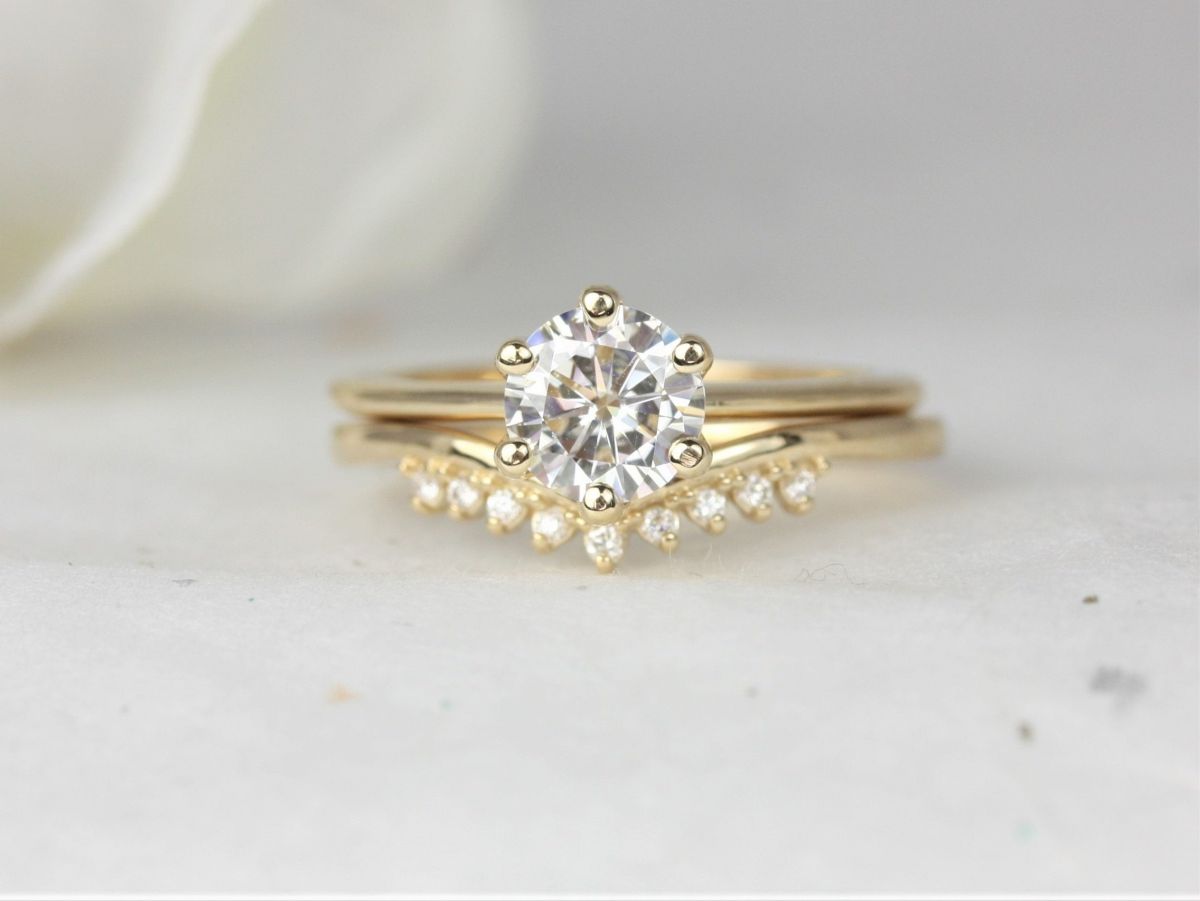 1ct Skinny Webster & Lonnie 14kt Gold Round Moissanite Diamond Six Prong Round Solitaire Bridal Set by Rosados Box