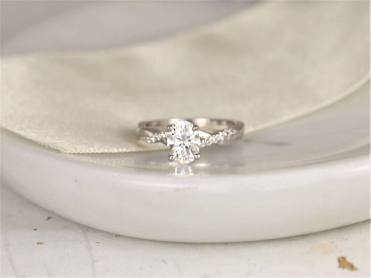 Rosados Box Tilly 8x6mm 14kt White Gold Forever One Moissanite Diamond Dainty Pave Oval Twisted Engagement Ring