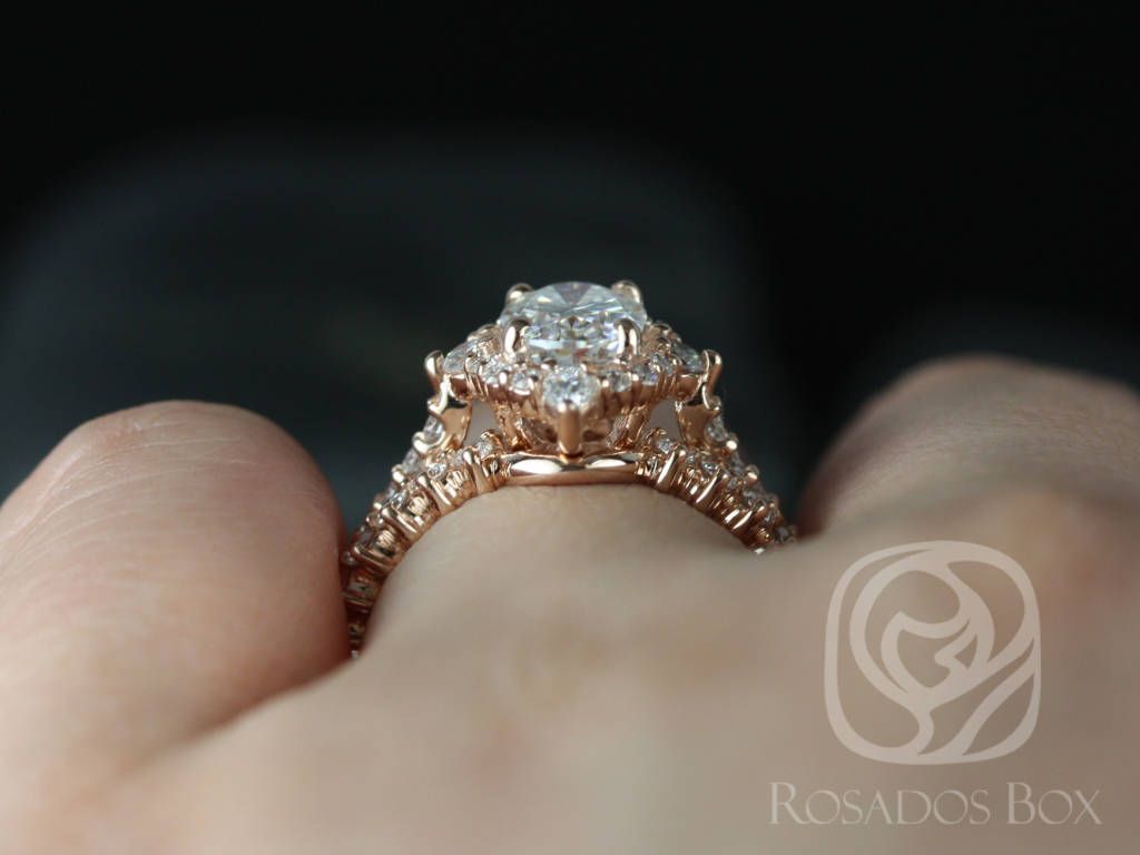 Rosados Box Jadis 8x6mm 14kt Rose Gold Oval Moissanite and Diamonds Star Halo Wedding Set