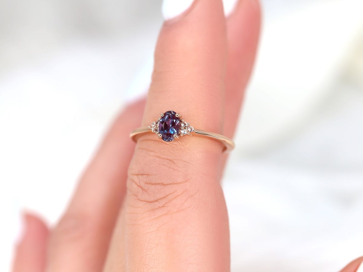 Juniper 6x4mm 14kt Rose Gold 6x4mm Alexandrite Sapphire Oval Cluster Ring by Rosados Box