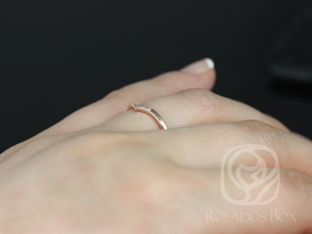 Momo 14kt Chevron Diamond V Ring by Rosados Box