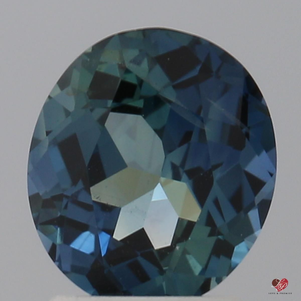 2.04cts Oval Bi-Color Midnight Blue & Teal Sapphire