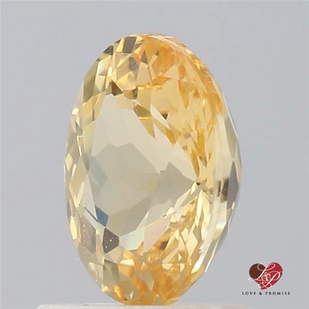 1.40cts Oval Apricot Honey Champagne Sapphire 